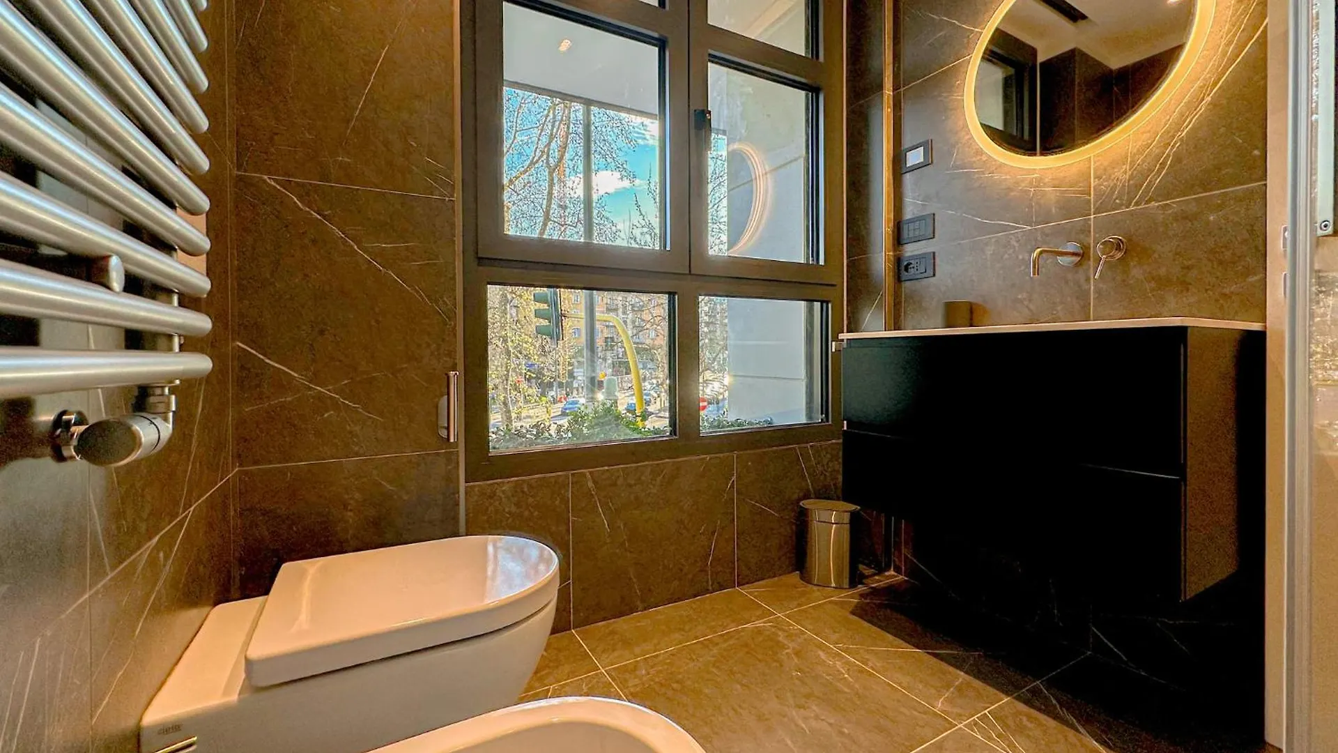 Ausonio Urban Suite - 3 Min Dal Naviglio Milan 0*,  Italy