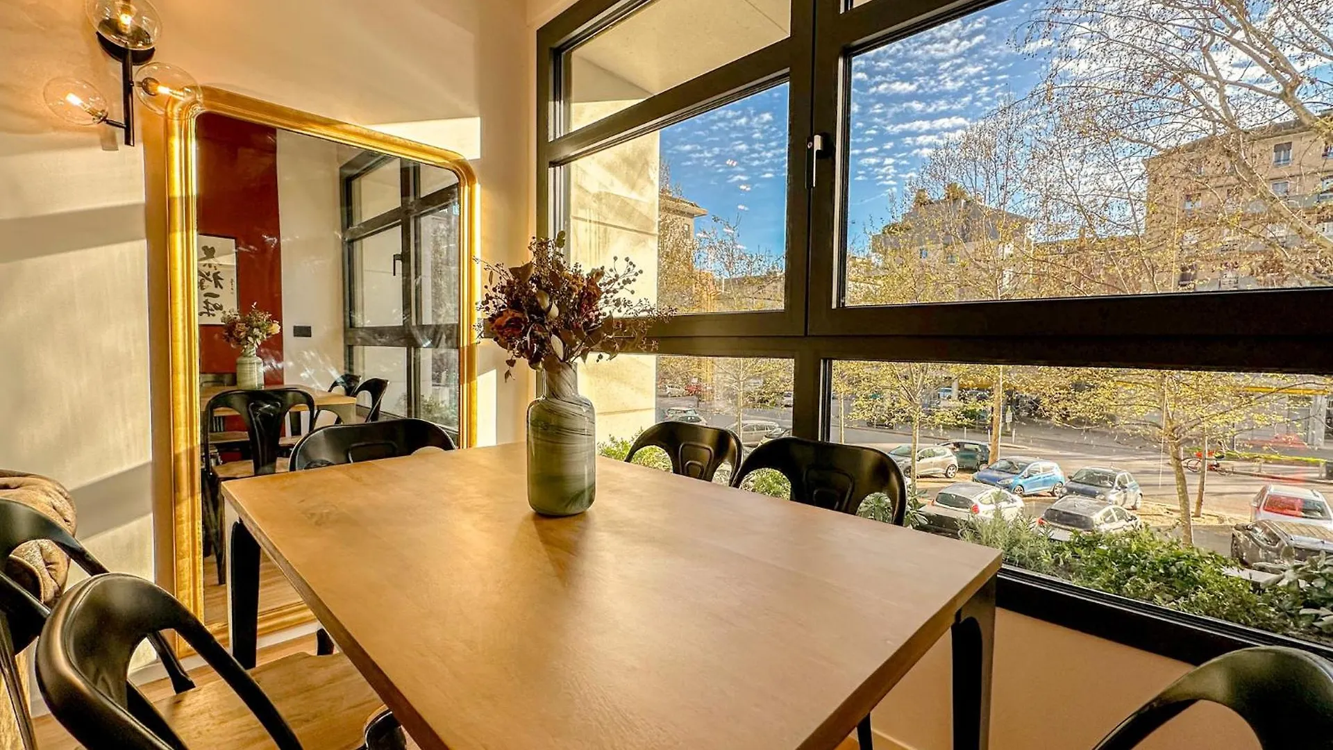 Ausonio Urban Suite - 3 Min Dal Naviglio Milan 0*,  Italy