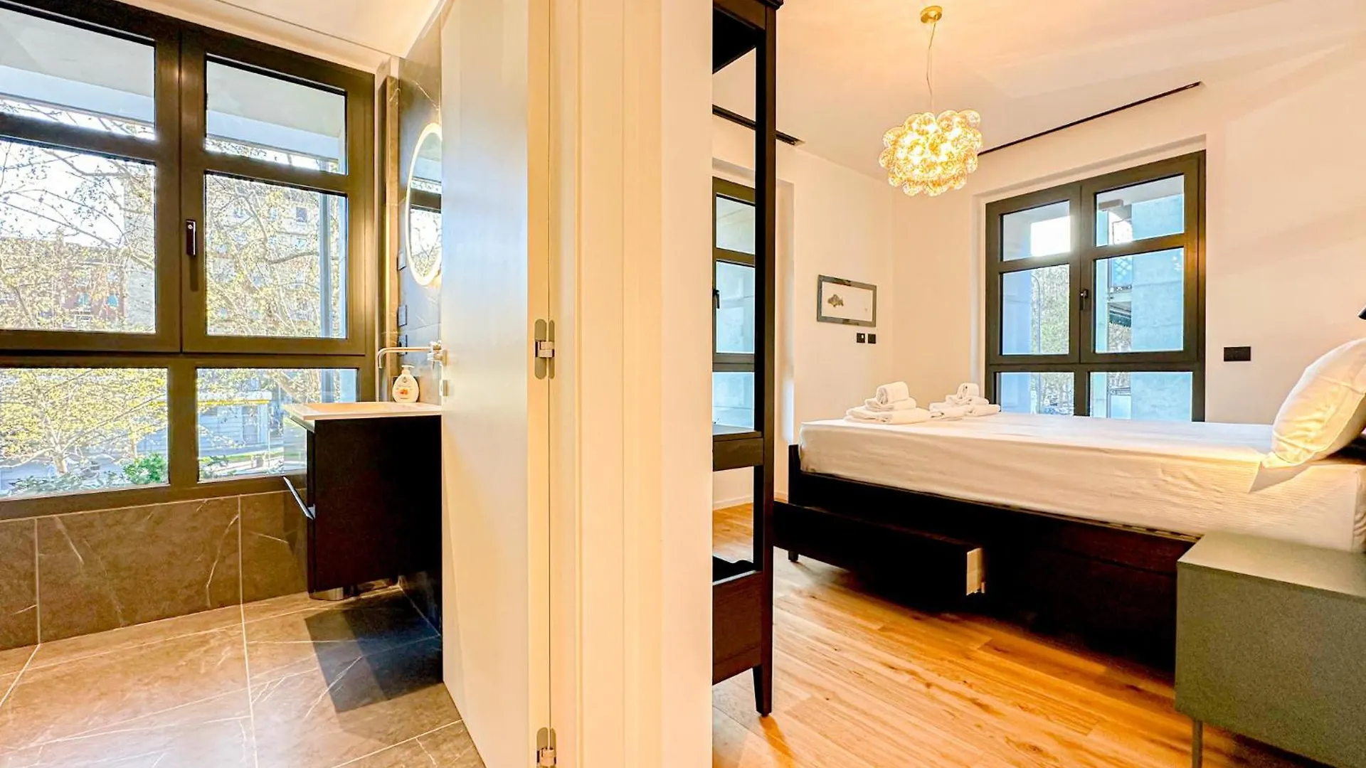 Ausonio Urban Suite - 3 Min Dal Naviglio Milano 0*,  Italien